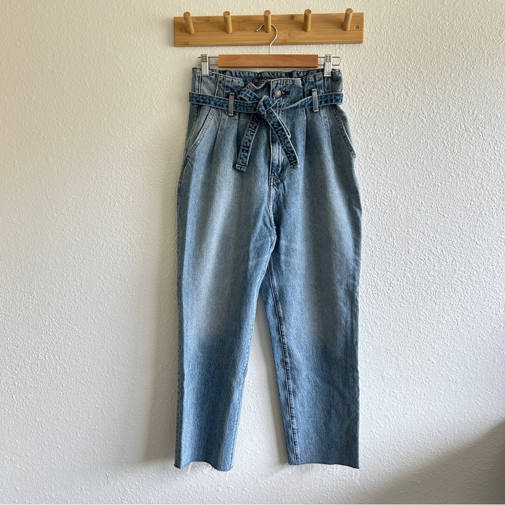 Abercrombie & Fitch mom jeans - size 27